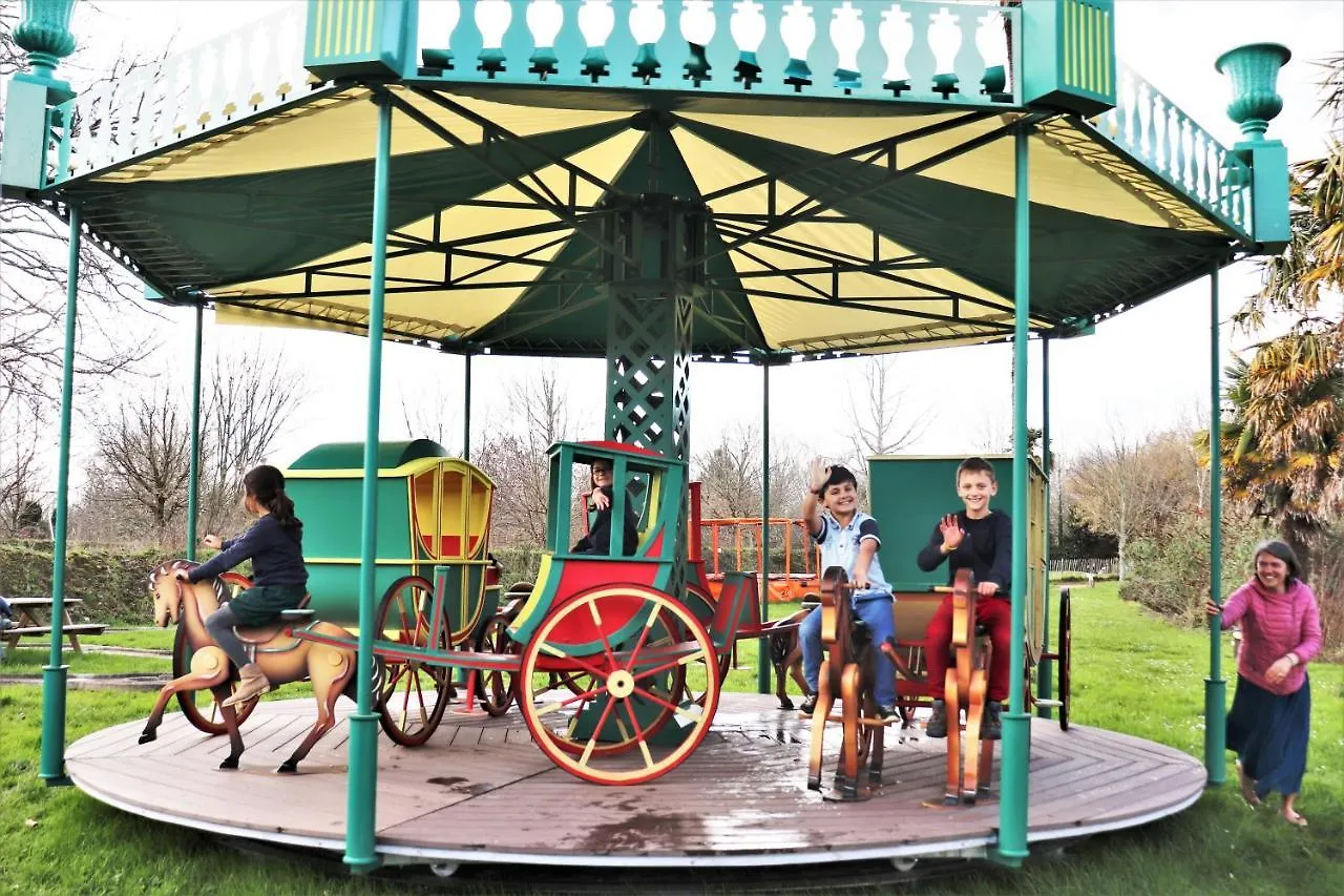 Camping De L'Orangerie De Lanniron Hotel Quimper France