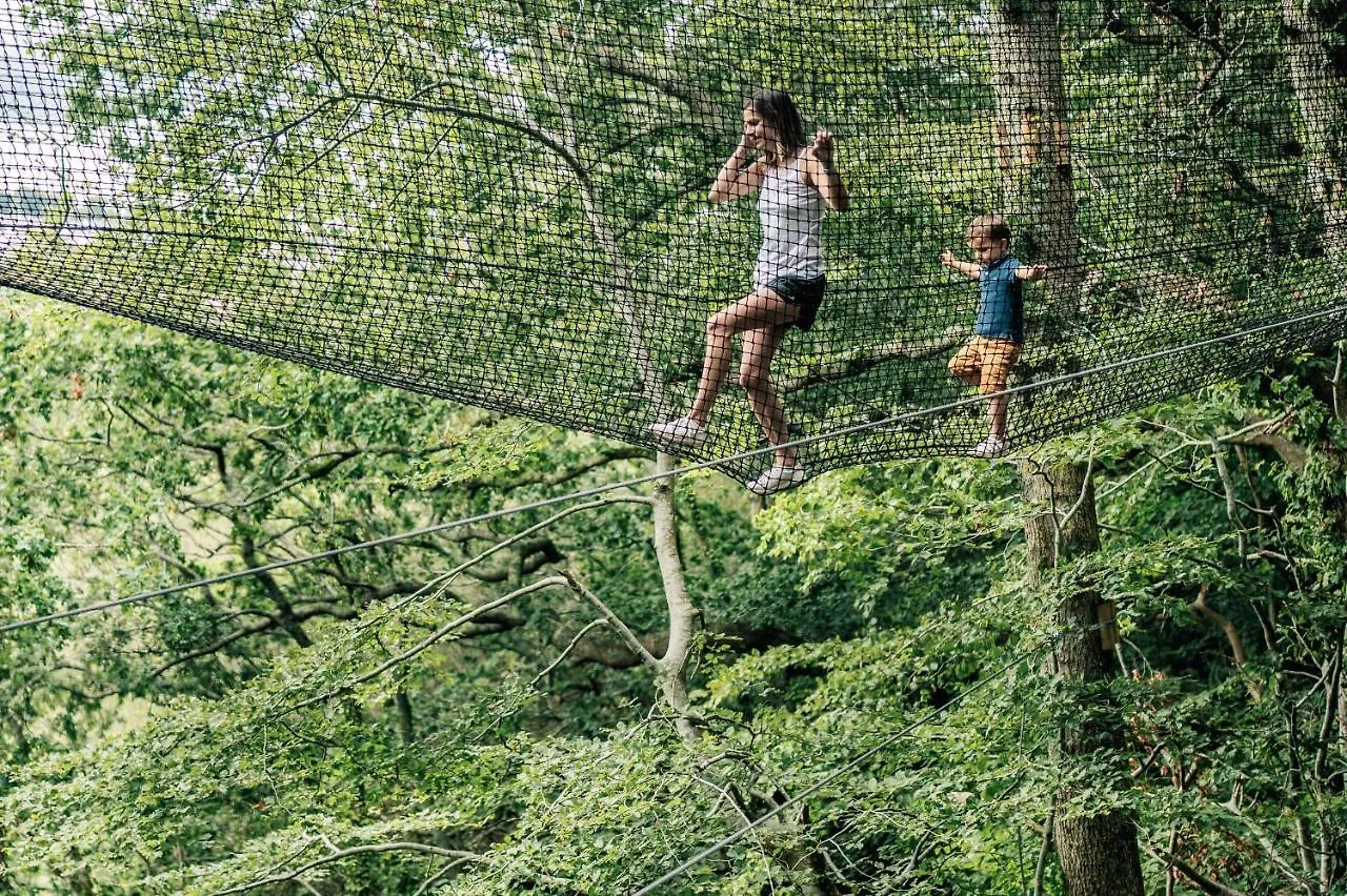 Camping De L'Orangerie De Lanniron Hotel Quimper Campsite