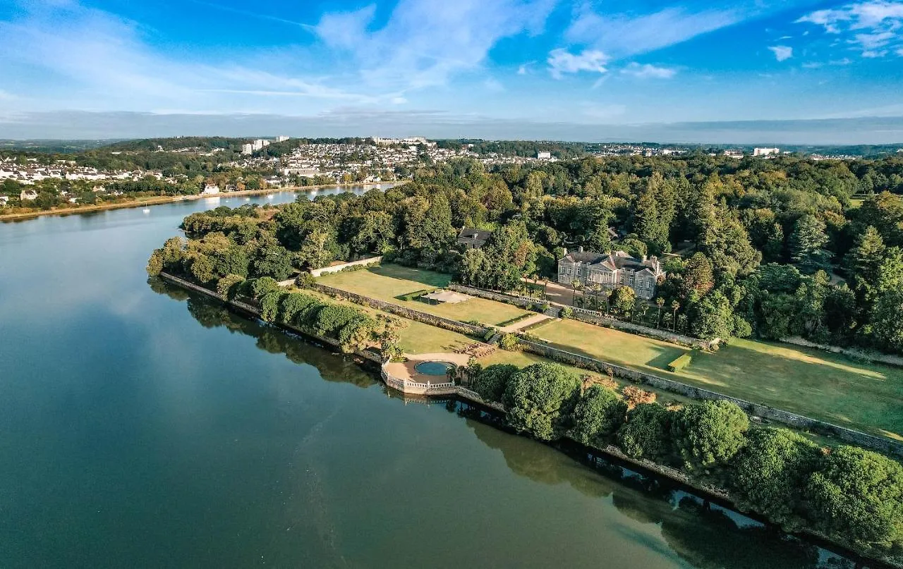 Camping De L'Orangerie De Lanniron Hotel Quimper Campsite